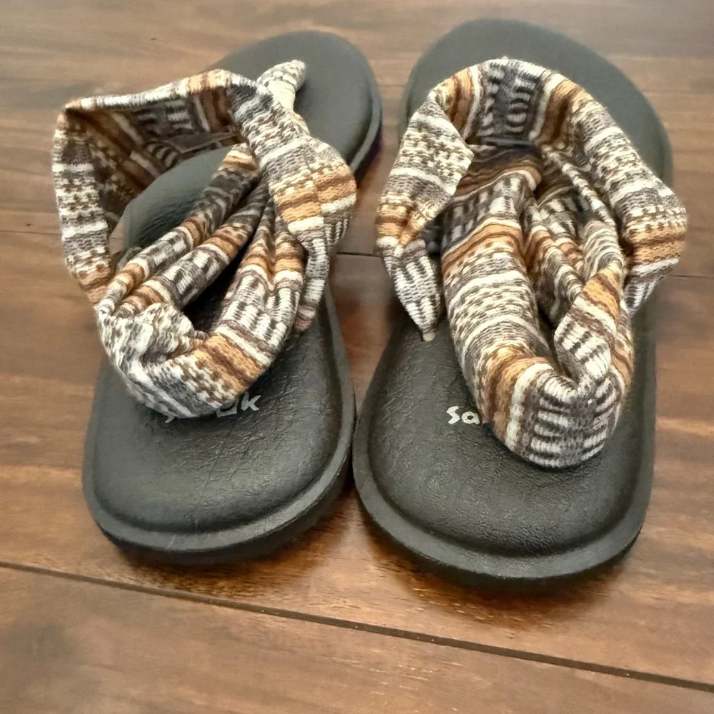 Sanuk Yoga Sling 2 Sandals Womens ‎ Size 8 Brown Geometric Knit Yoga Mat Footbed
